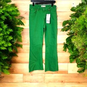 Zara Highwaist Denim Urban Retro Chic Green Flare Modern Fit Size 10 Jeans